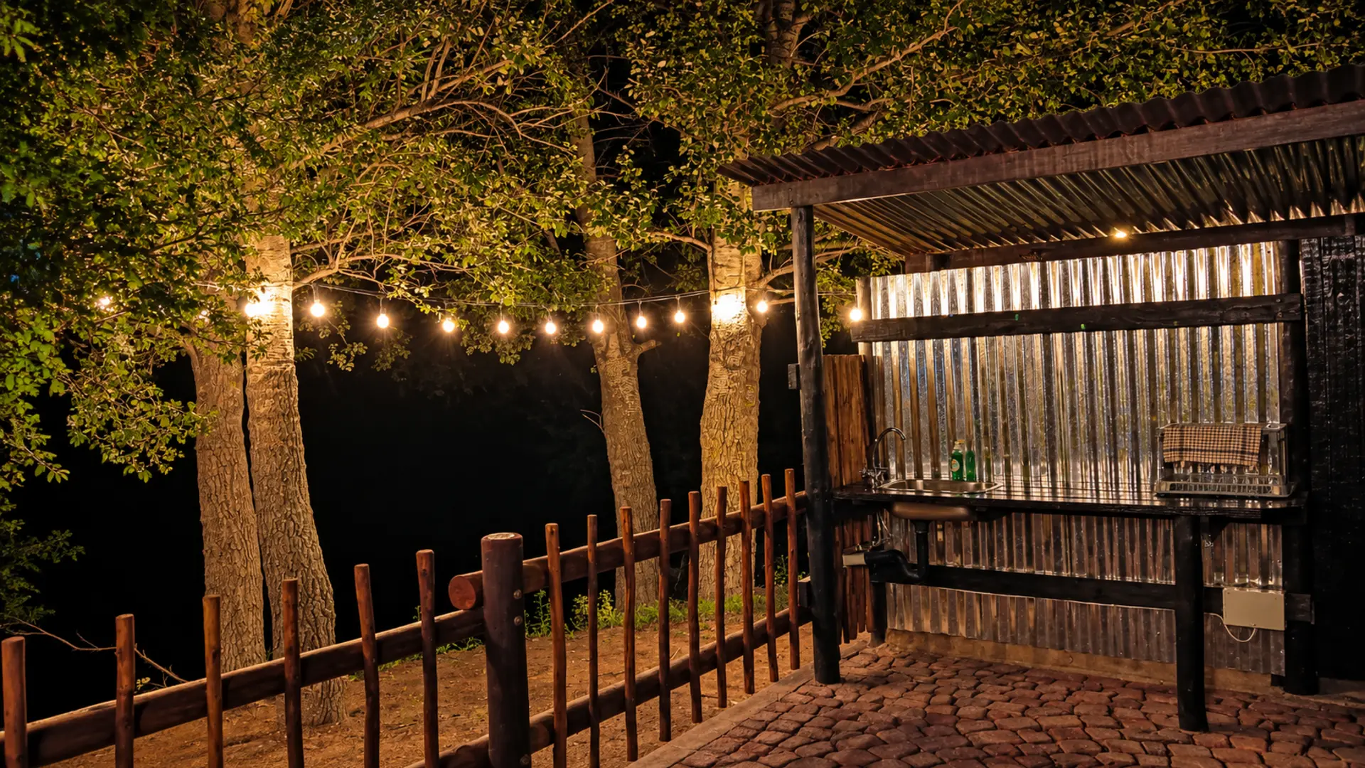 River Lodge Tent photo 8